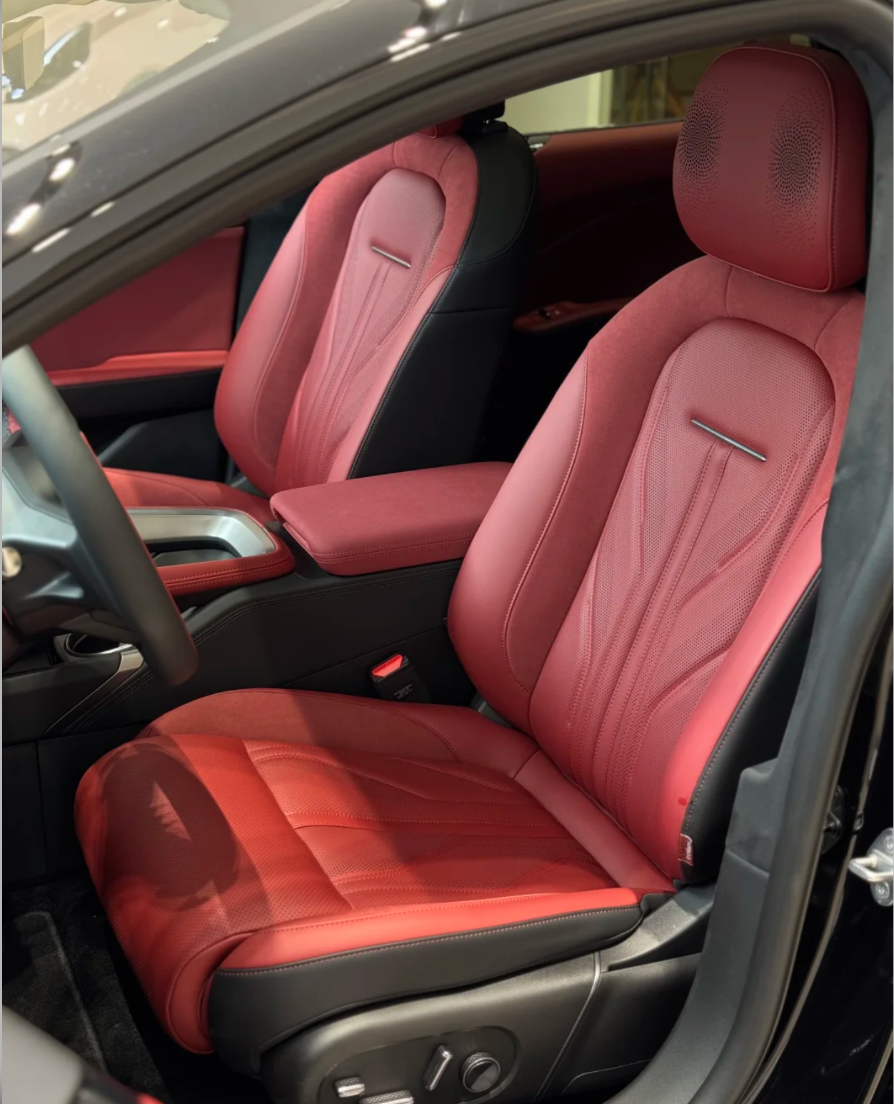 ZEEKR 007  Electric car