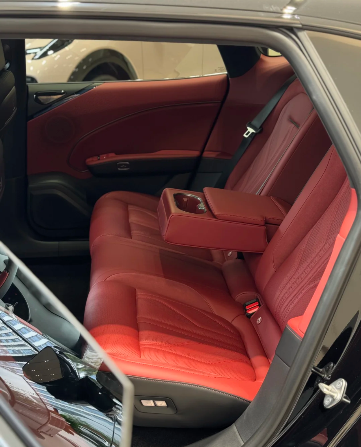 ZEEKR 007  Electric car